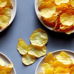 Potato Chips free seamless pattern